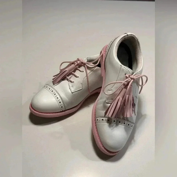 G/FORE Shoes - G/FORE EUC WOMEN'S CAP TOE GALLIVANTER GOLF SHOE White And Pink Tassel Size 7.5